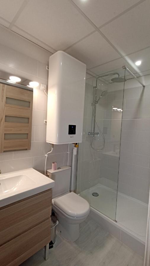 Neuf Climatise Centre #6 *